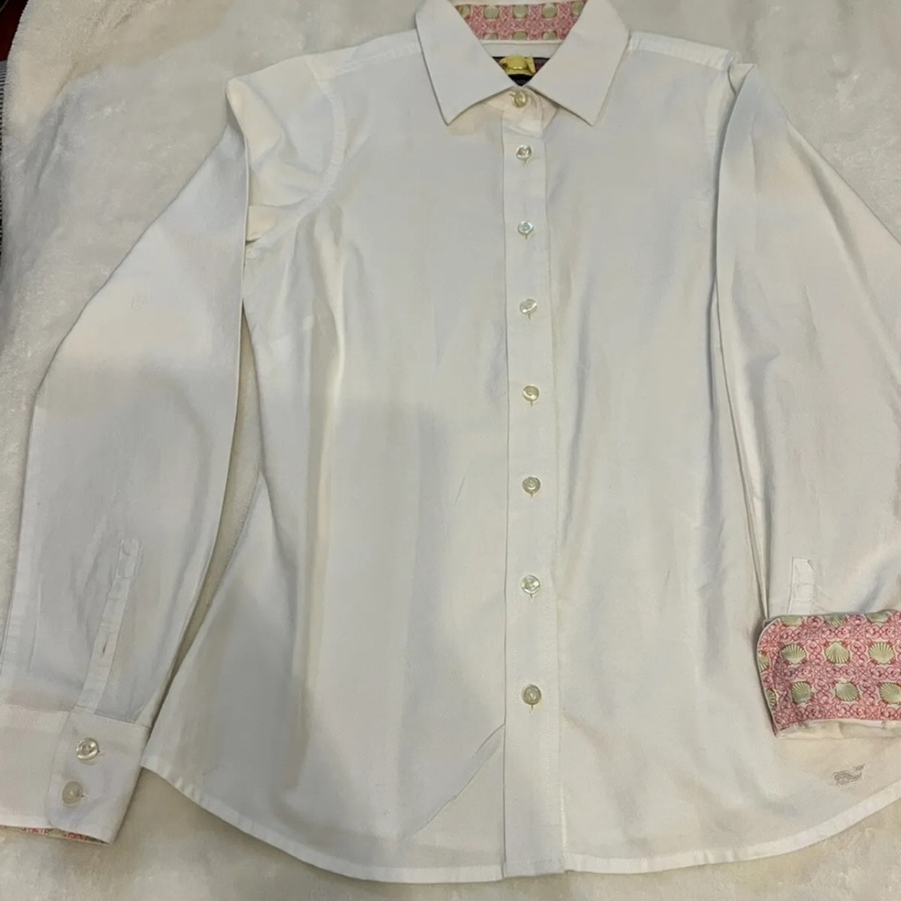 Vineyard Vines Tailored White Button Down Size 0 Seashell Detailed Cuffs